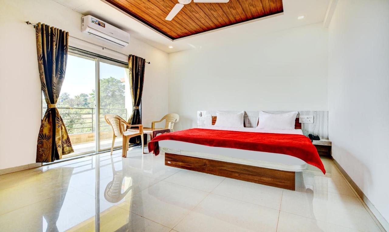 Aditya Hill View Inn Махабалешвар Экстерьер фото