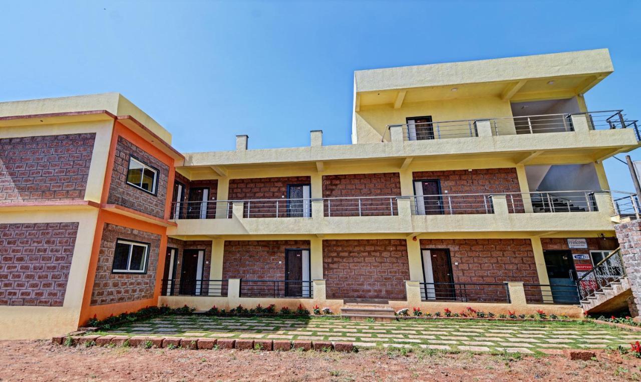 Aditya Hill View Inn Махабалешвар Экстерьер фото